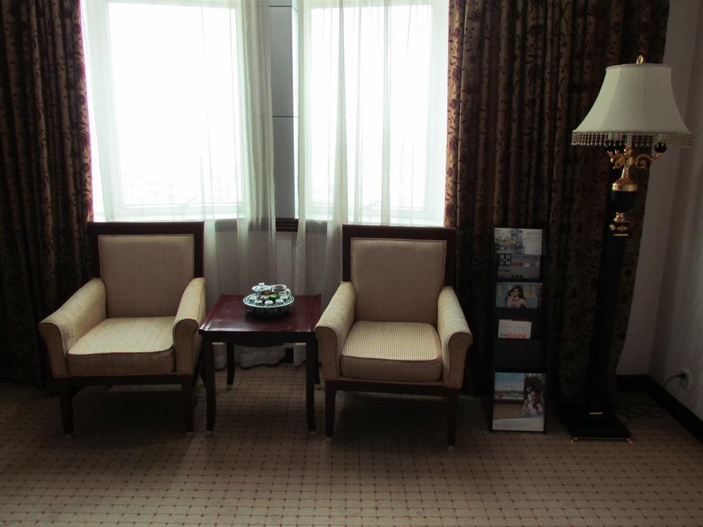 W.Y. Lera Hotel Guangzhou Buitenkant foto