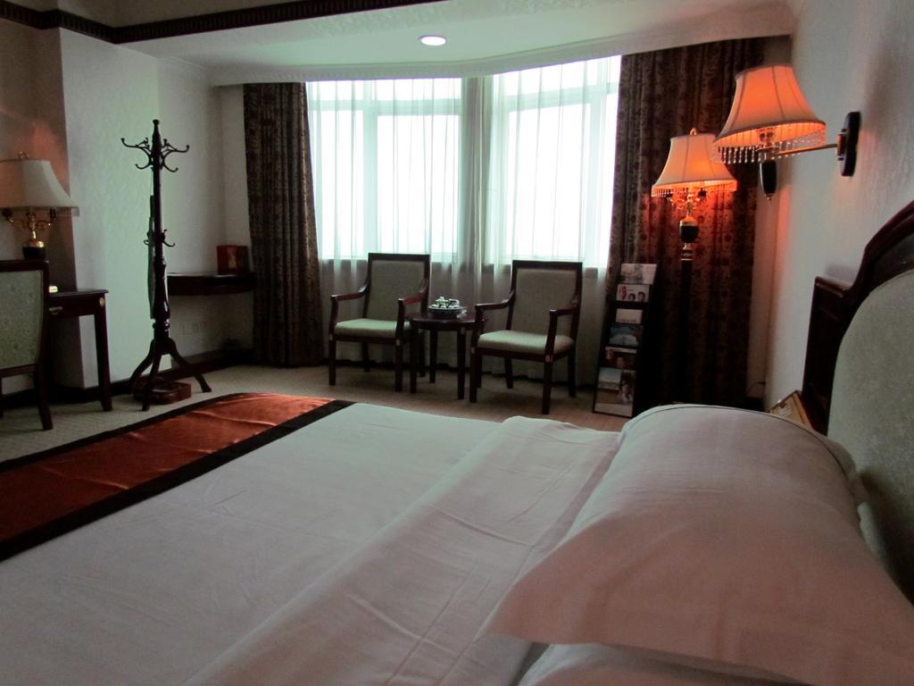 W.Y. Lera Hotel Guangzhou Buitenkant foto