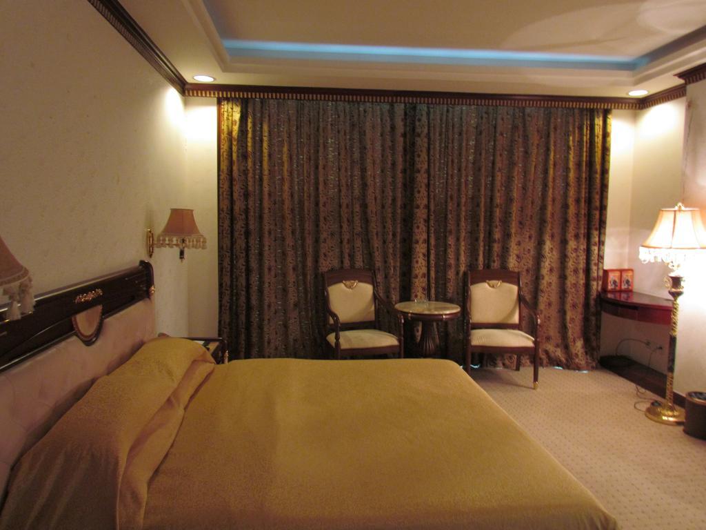 W.Y. Lera Hotel Guangzhou Buitenkant foto