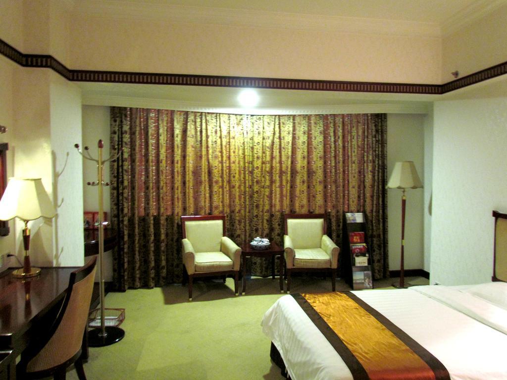 W.Y. Lera Hotel Guangzhou Buitenkant foto