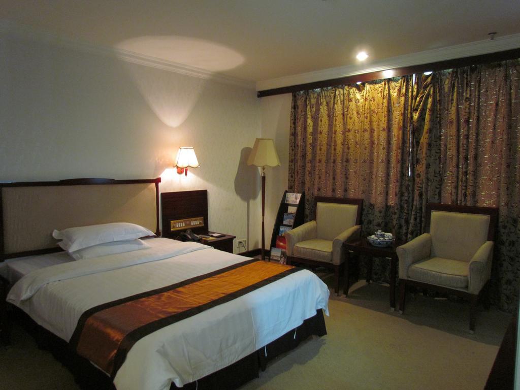 W.Y. Lera Hotel Guangzhou Buitenkant foto