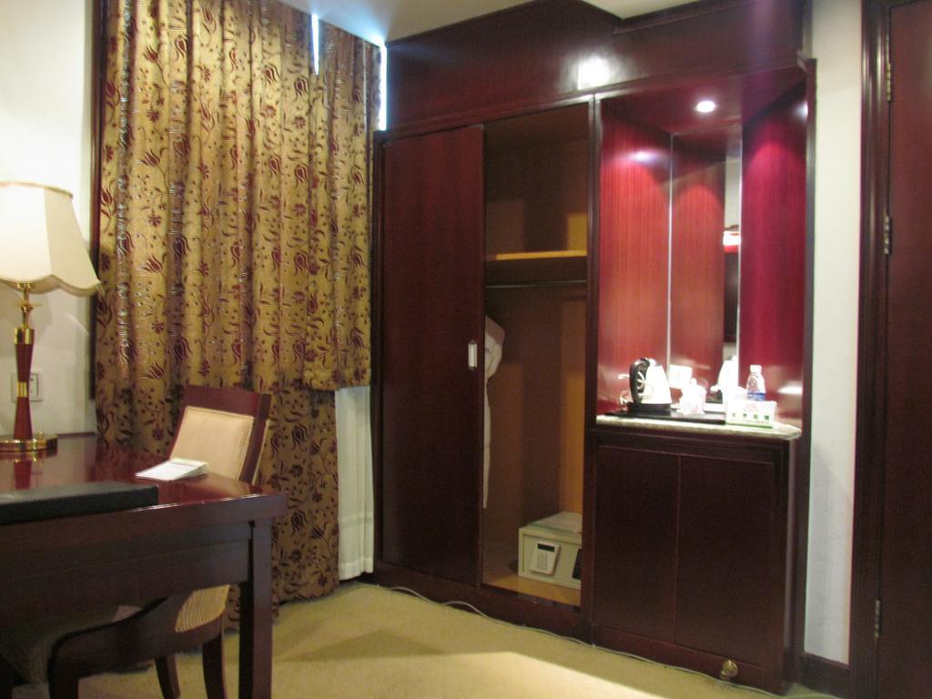 W.Y. Lera Hotel Guangzhou Buitenkant foto