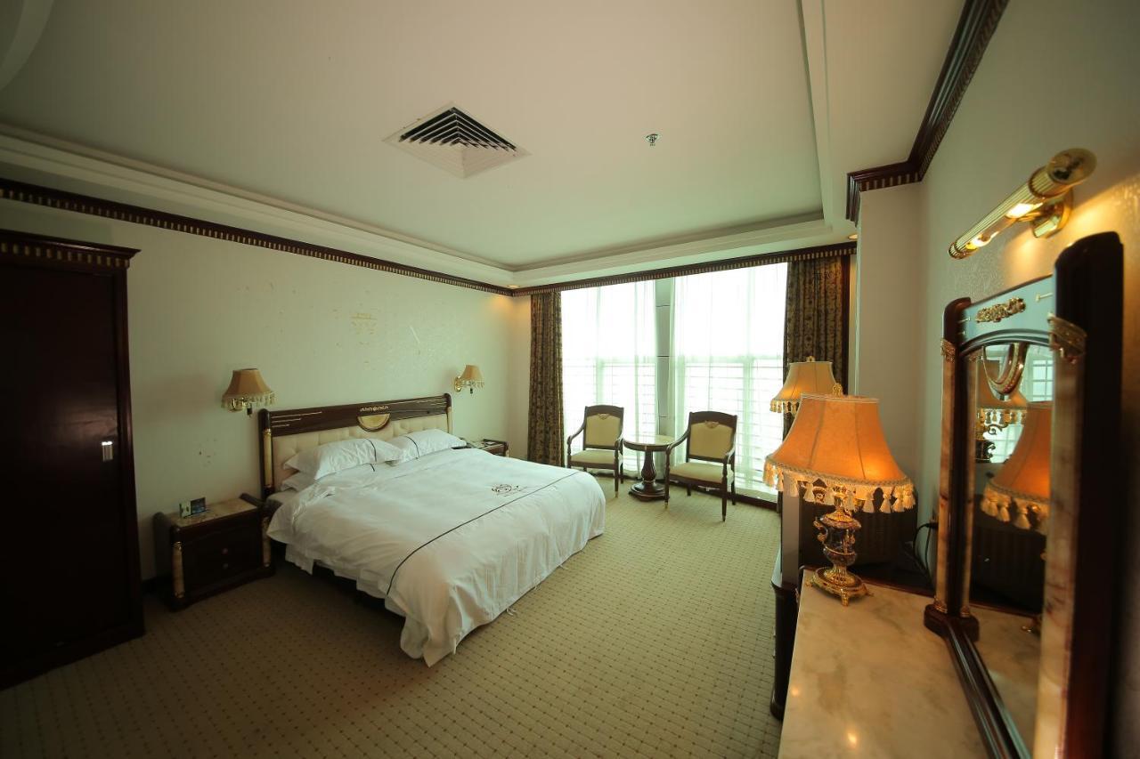 W.Y. Lera Hotel Guangzhou Buitenkant foto